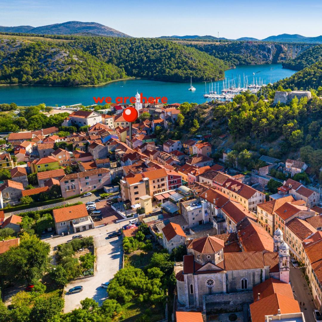Mediterranean Terrace Apartment With Bikes & Sup Skradin Exterior foto
