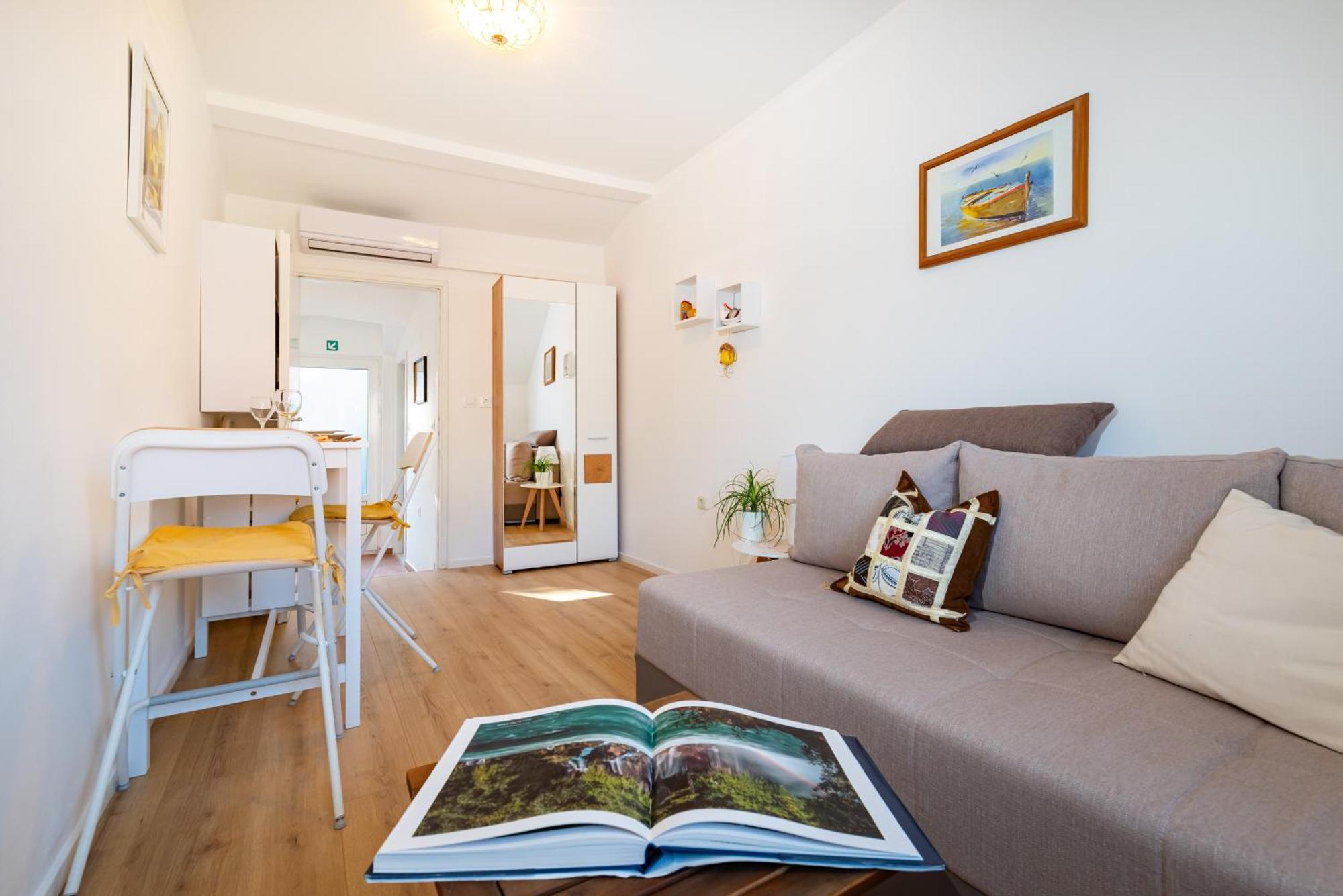 Mediterranean Terrace Apartment With Bikes & Sup Skradin Exterior foto
